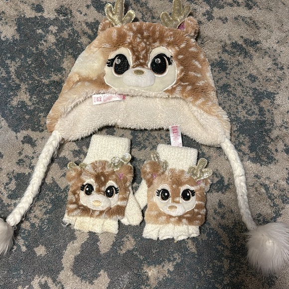 Justice Christmas Theme Reindeer Earflap Hat & Gloves 3Piece Set Brown Cream OS - Picture 7 of 7